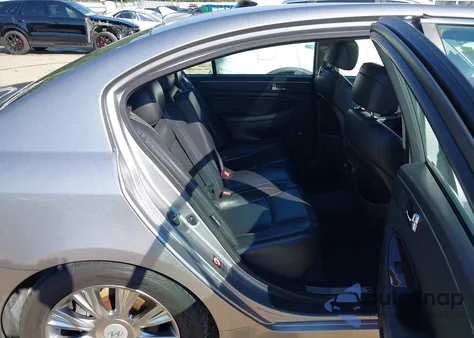 2010 Hyundai Genesis 3.8 из США, поврежденный, VIN KMHGC4DE2AU105230